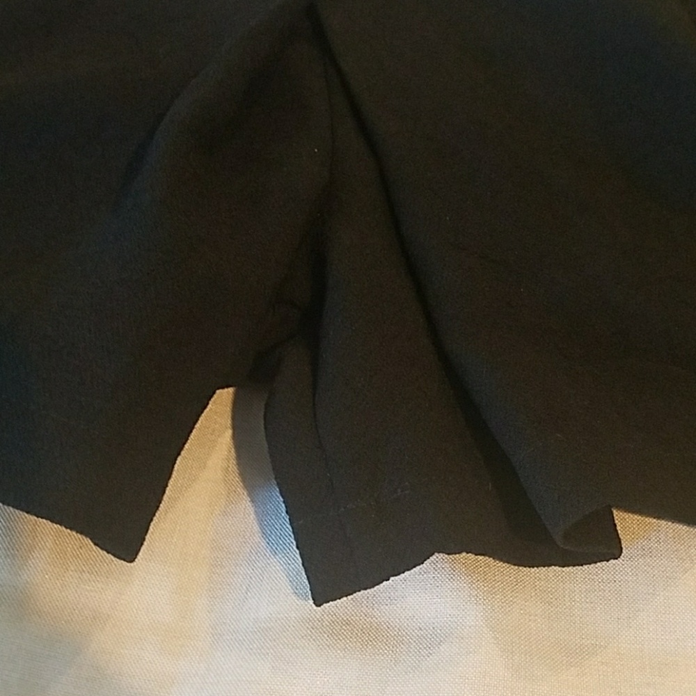 Sophie Rue skorts - Picture 2 of 3
